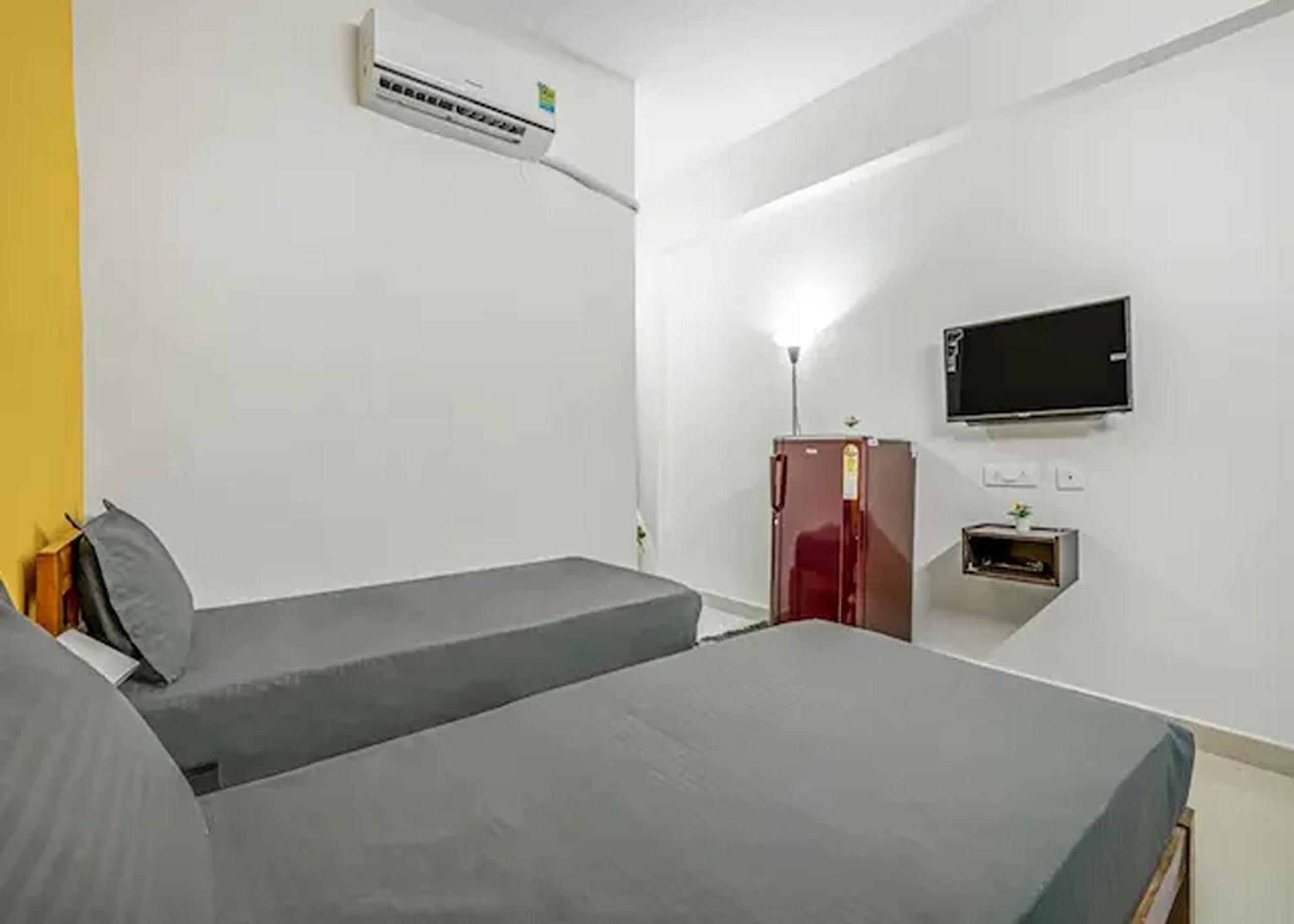 Living Homes Azura- Gachibowli, Near Dps Gachibowli, ハイデラバード エクステリア 写真